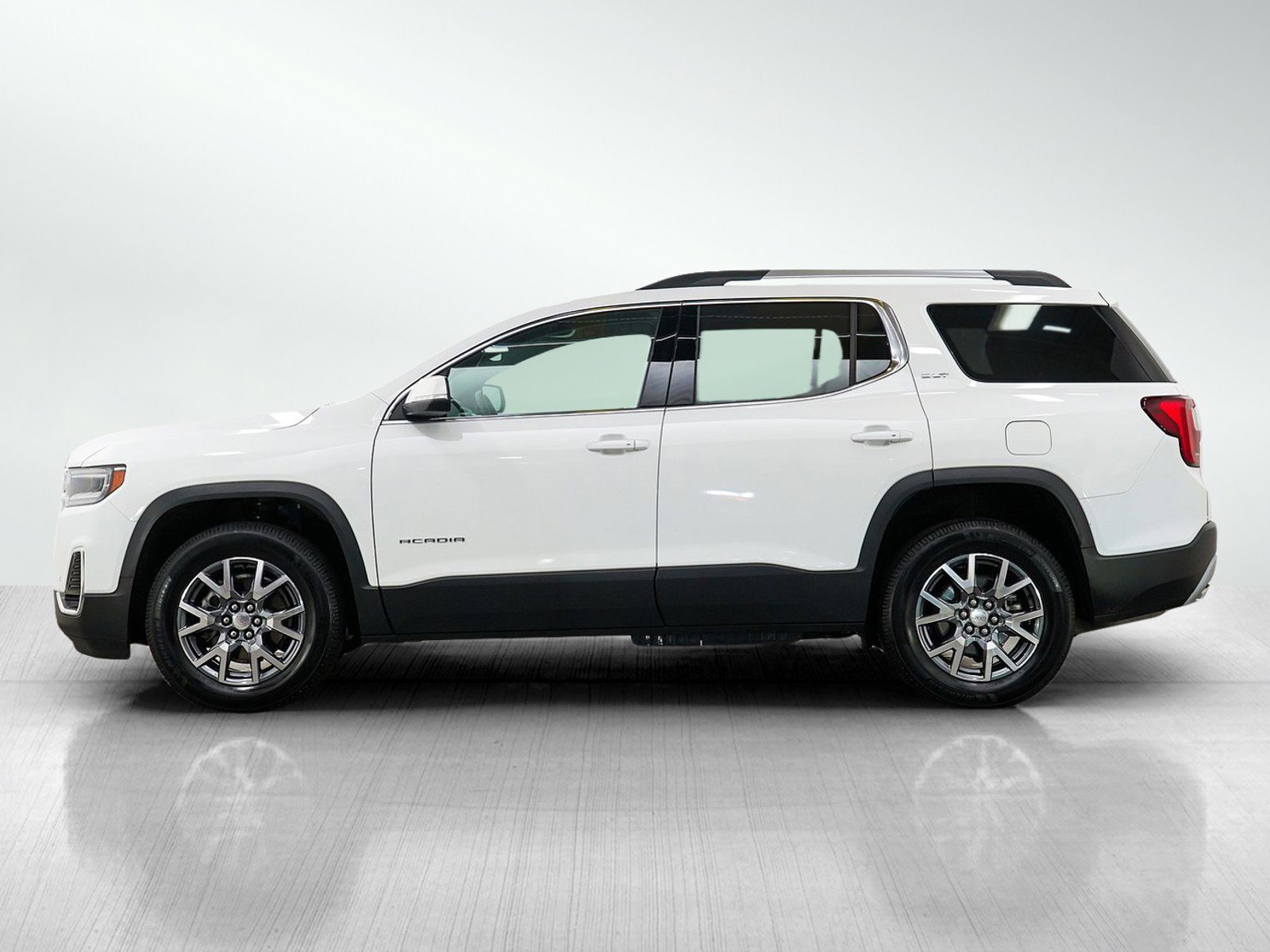 Used 2023 GMC Acadia SLT with VIN 1GKKNUL46PZ137812 for sale in White Bear Lake, Minnesota
