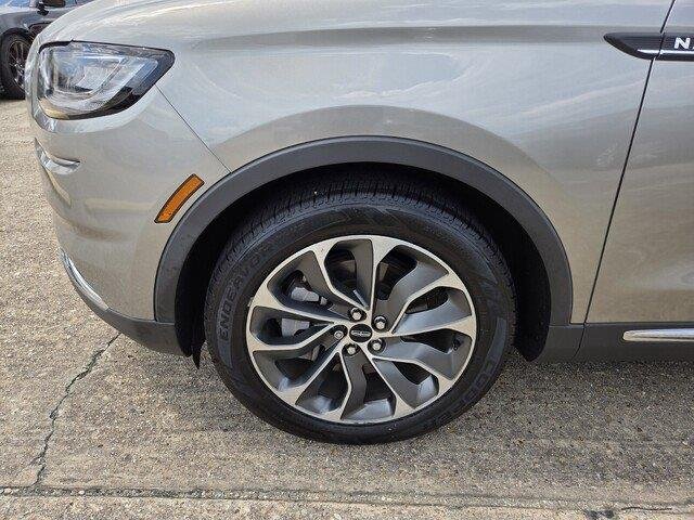 Used 2023 Jewel Sandstone Metallic Premium Colorant Lincoln Reserve image 11