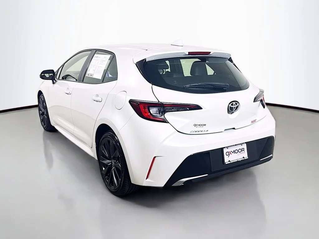 Used 2024 Wind Chill Pearl Toyota XSE image 5