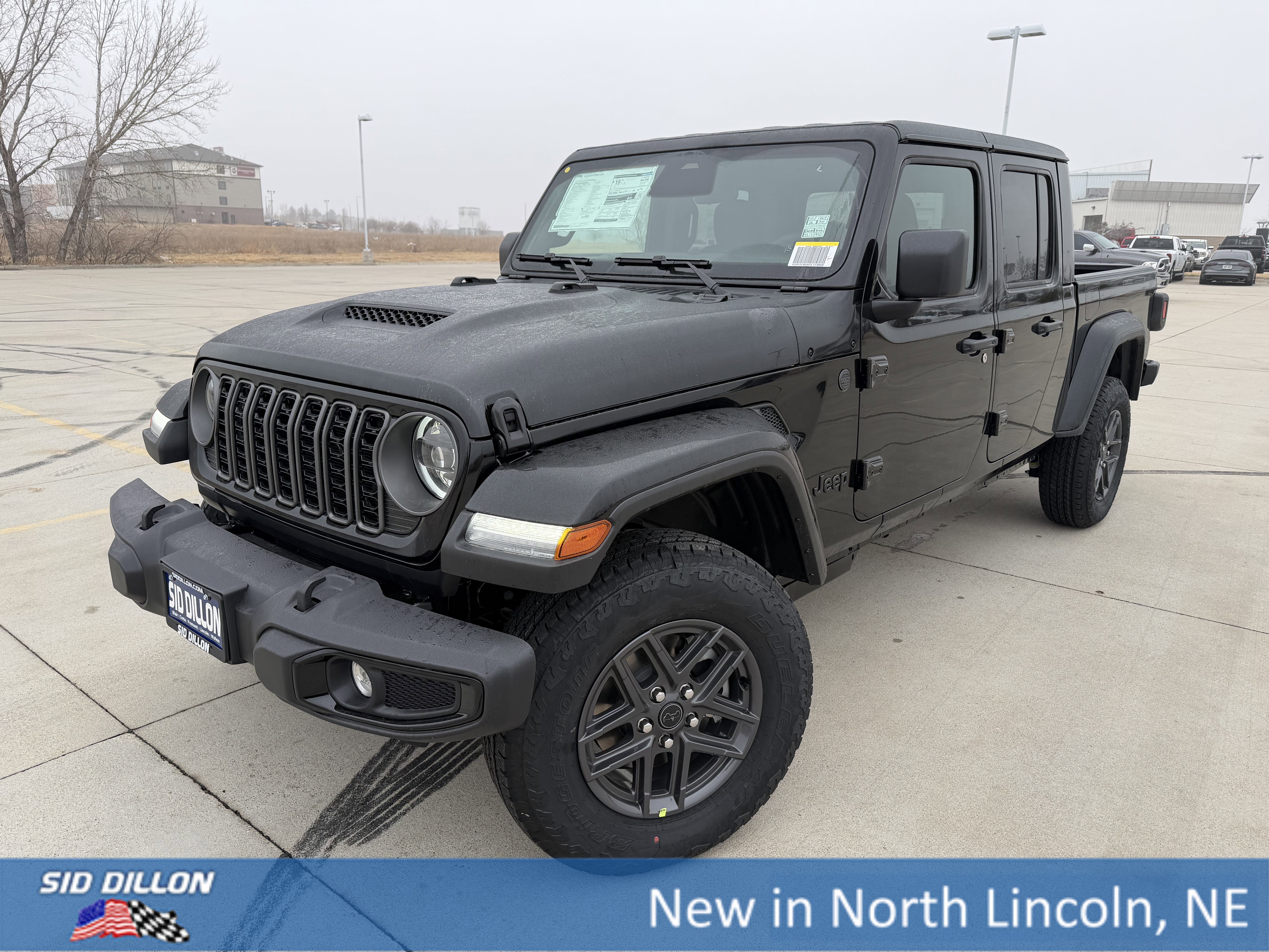 2026 Jeep Gladiator Sport S Auto's photo