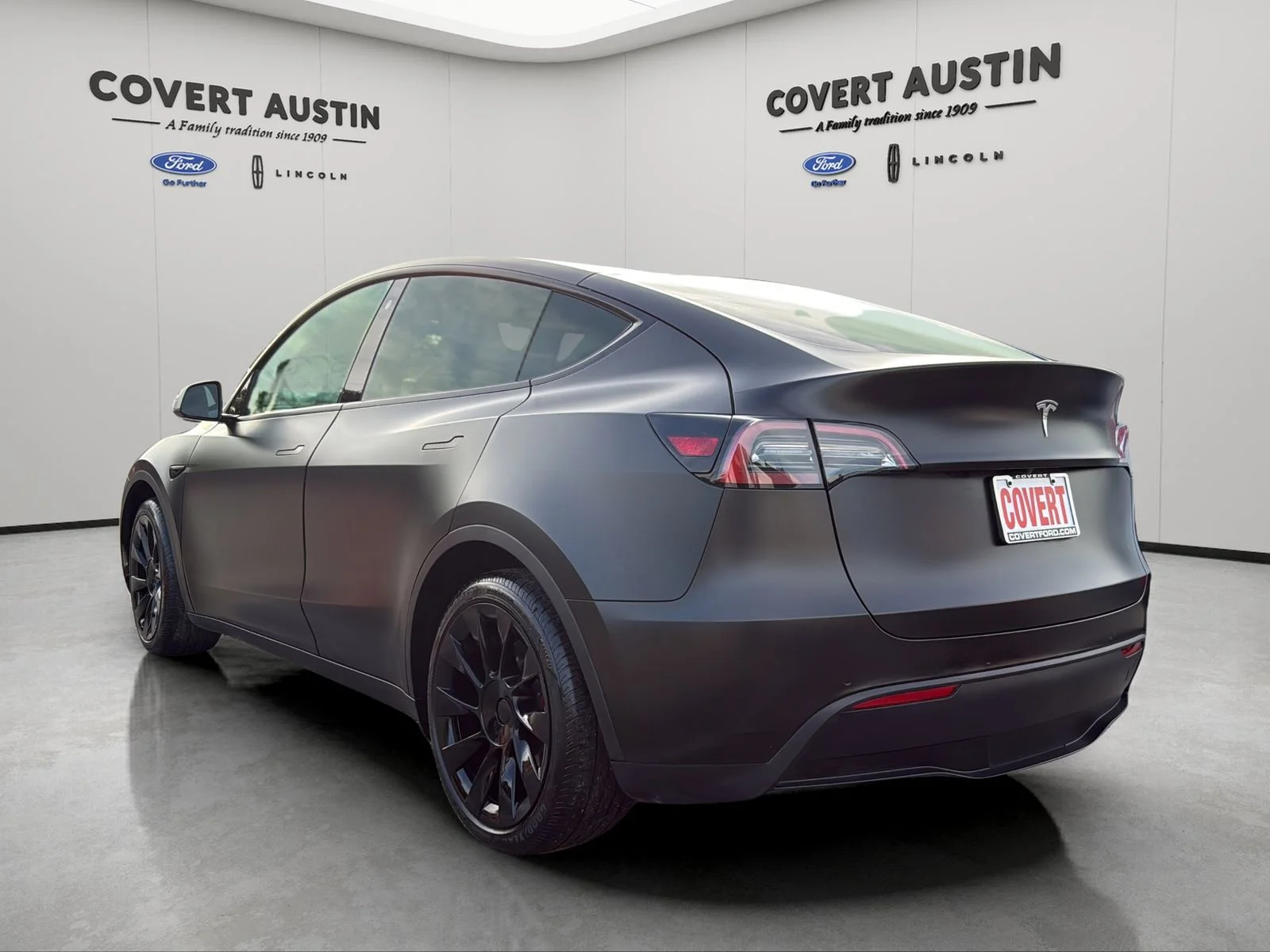 Used 2022 Black Tesla Long Range image 3