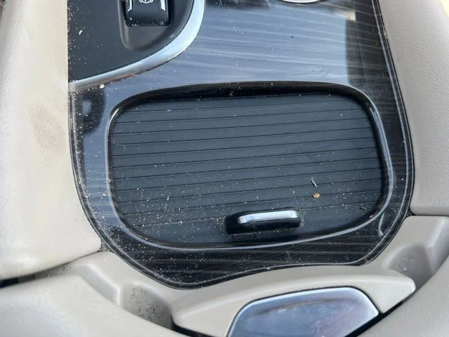 Used 2019 Brown Buick Essence image 39