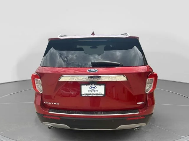 Used 2020 Red Ford Limited image 5