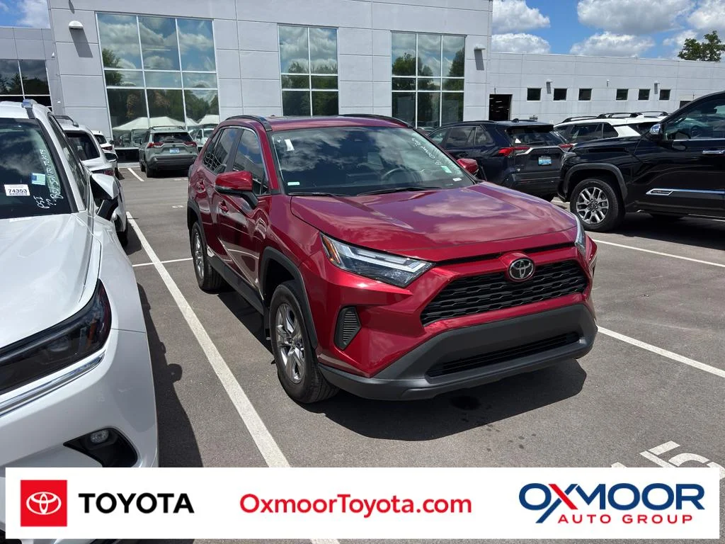 Used 2024 Ruby Flare Pearl Toyota XLE image 1