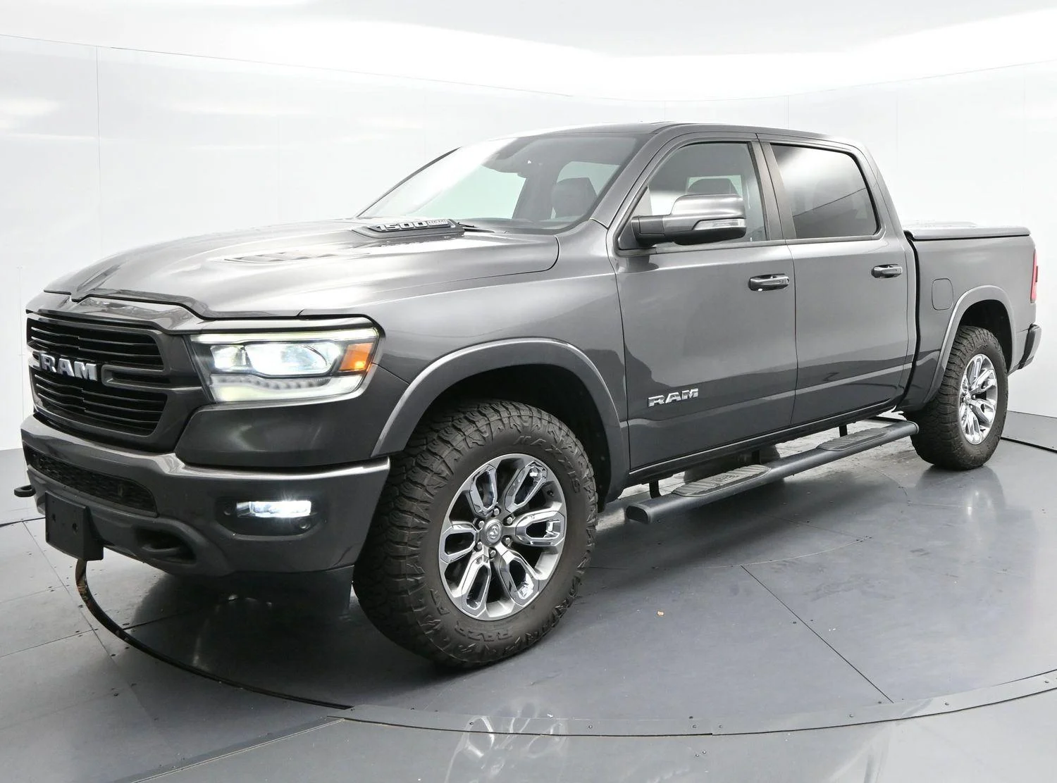 Used 2021 Granite Crystal Metallic Clearcoat Ram Laramie image 3
