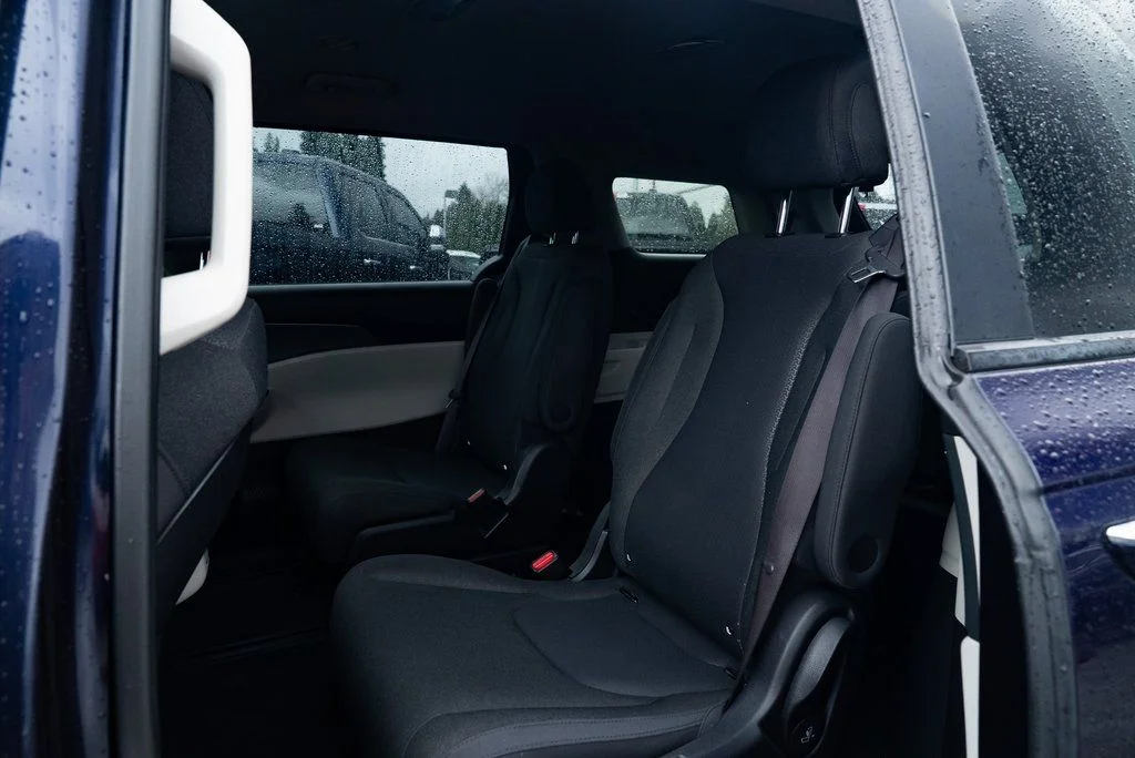 Used 2024 Blue Kia LX image 20
