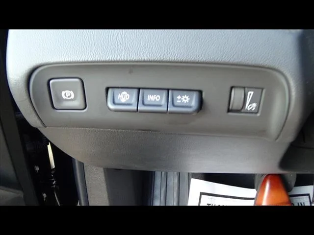 Certified Used 2024 Ebony Twilight Metallic (gb8) Buick Premium image 23