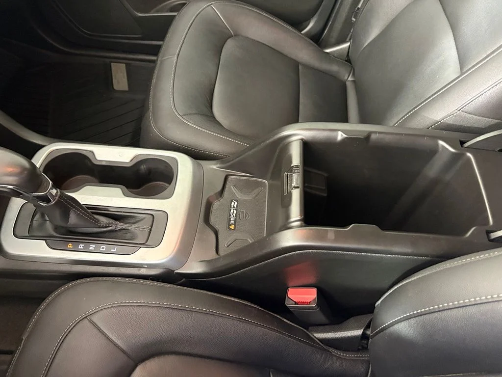 Used 2022 Blue Chevrolet ZR2 image 28
