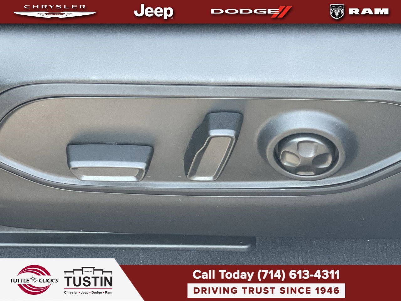 New 2026 Bright White Clear-Coat Exterior Paint Jeep Limited Reserve image 22