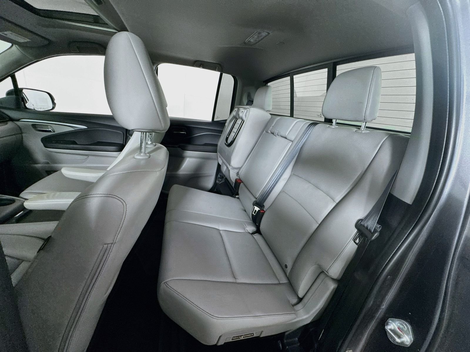 Used 2023 Modern Steel Metallic Honda RTL image 18