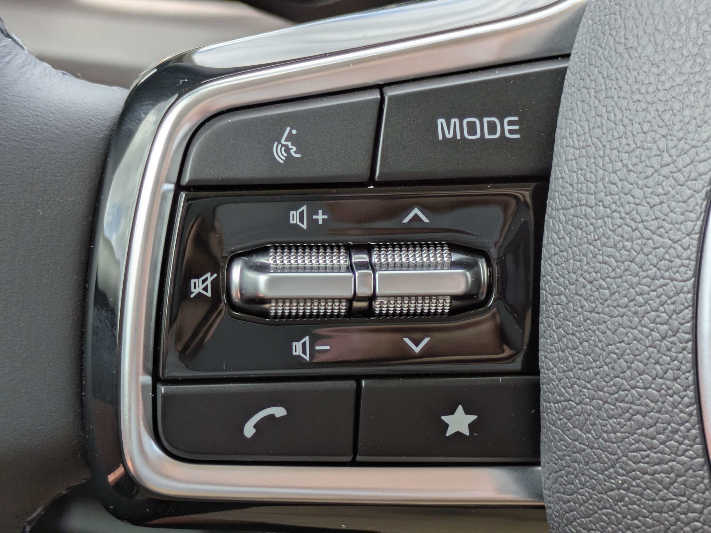 New 2026 Aurora Black Pearl Kia EX image 32