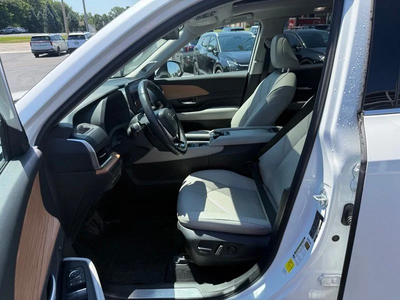 Used 2024 Beige Toyota Platinum image 9