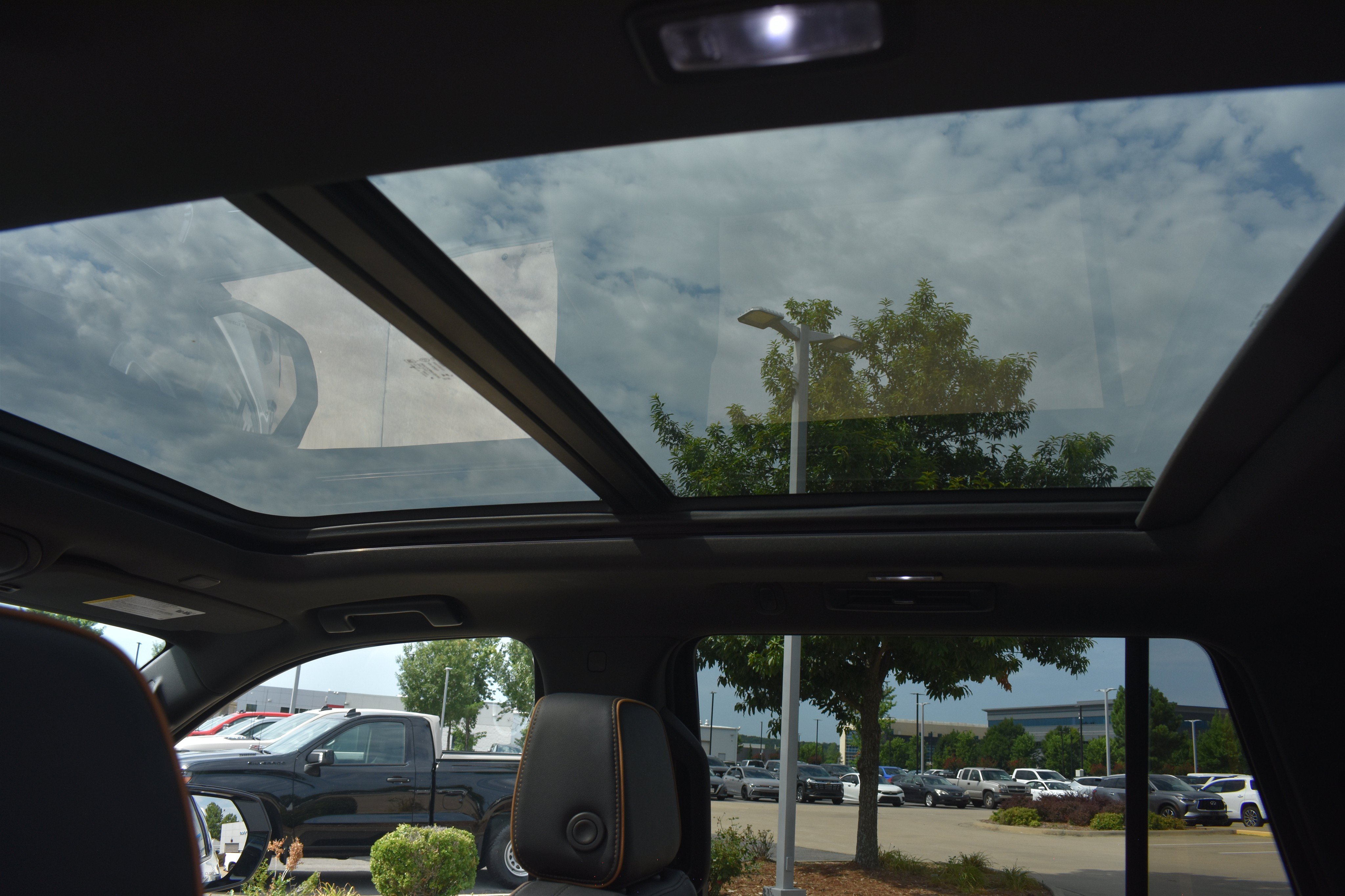 2024 GMC Yukon AT4 - Photo 20