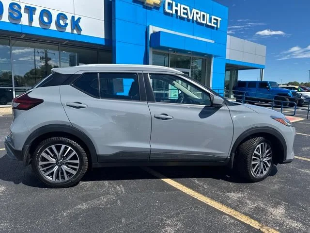 Used 2021 Nissan Kicks SV with VIN 3N1CP5CV7ML471703 for sale in Woodstock, IL