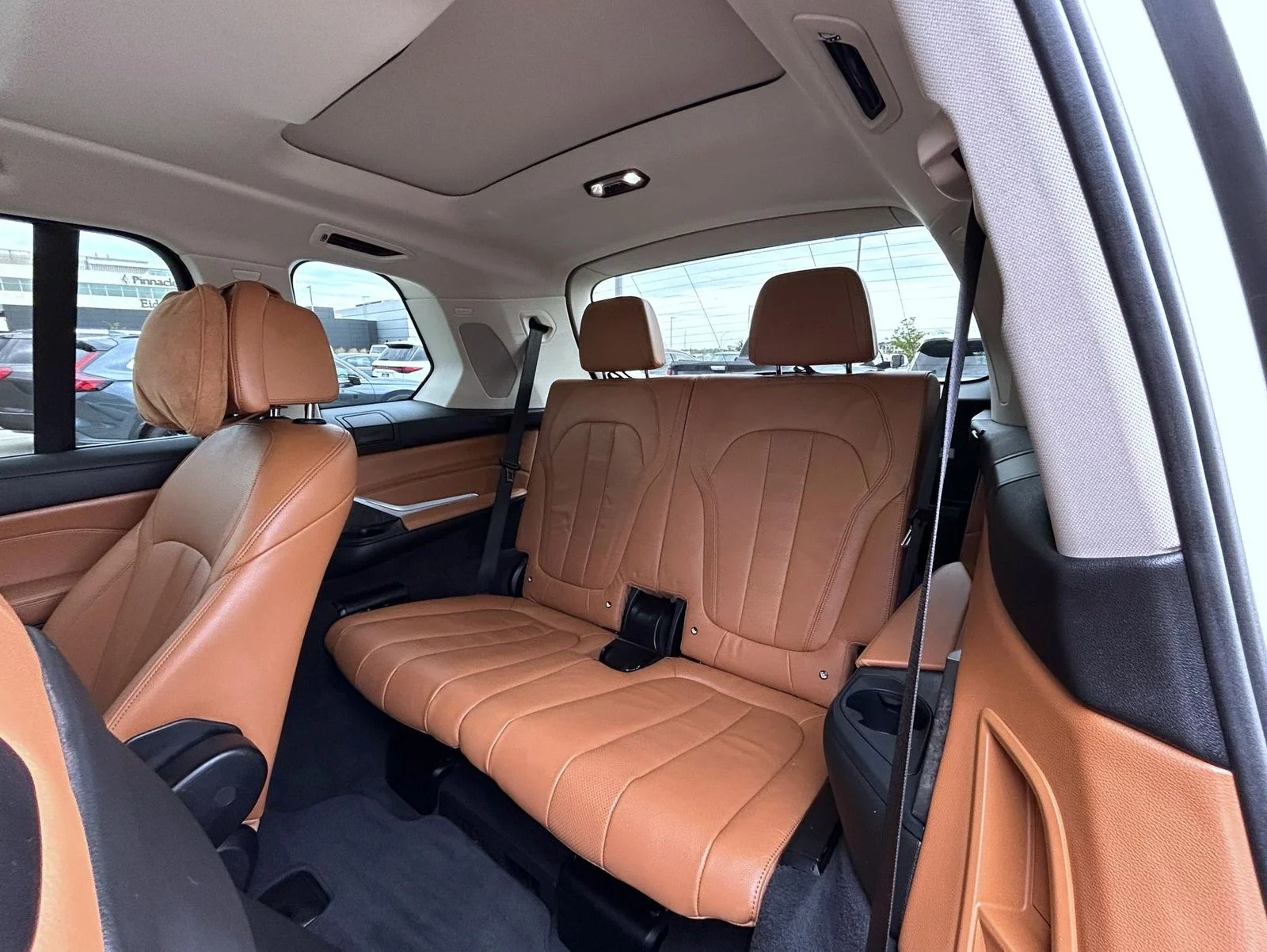 Used 2020 White BMW xDrive40i image 20