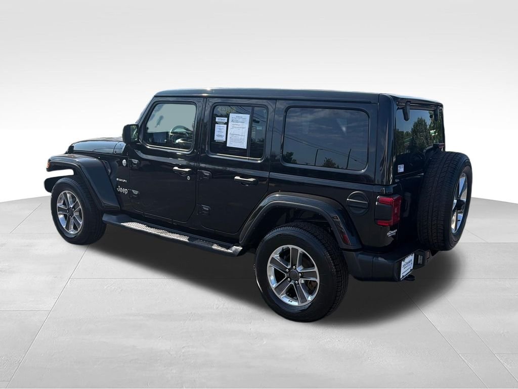 Used 2023 Black Jeep Sahara image 3