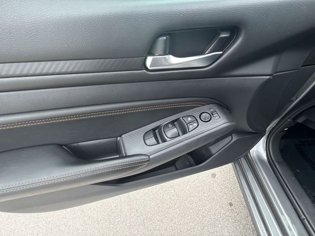 Used 2019 Gray Nissan 2.5 SR image 13