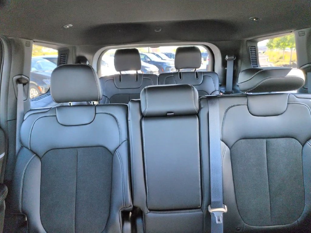 New 2027 White Jeep Laredo Altitude image 28