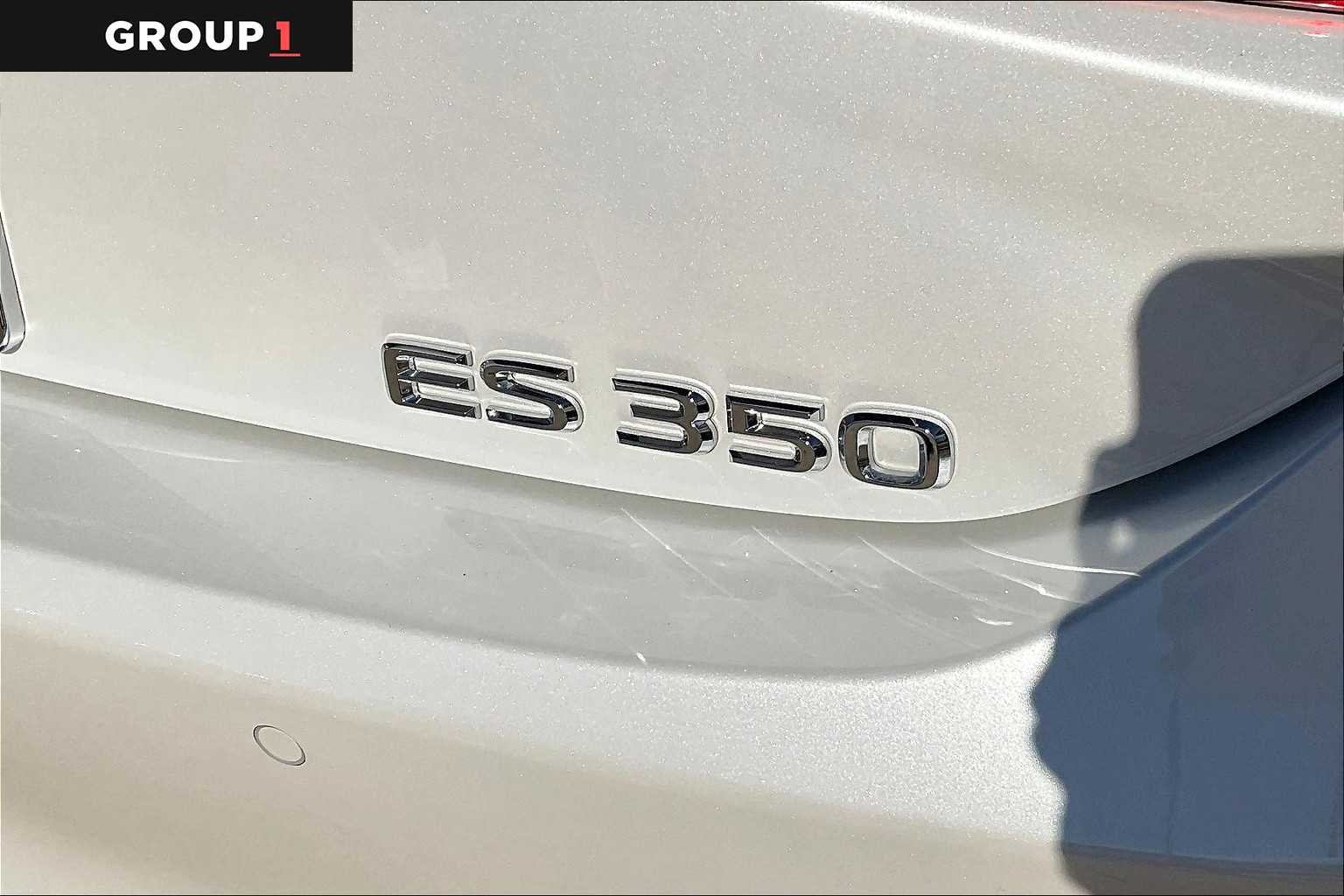 Used 2023 Eminent White Pearl Lexus  image 10