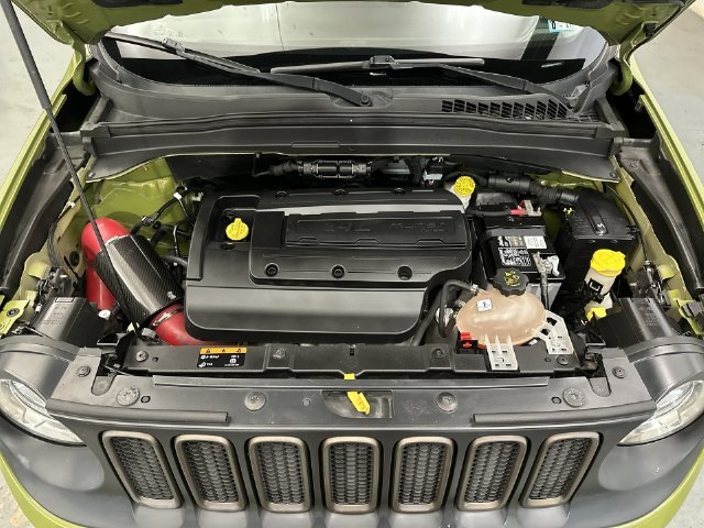 Used 2016 Green Jeep Latitude image 22