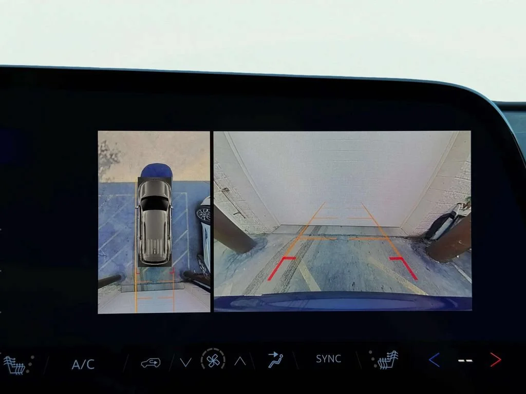 2025 Chevrolet Traverse LT - Photo 14