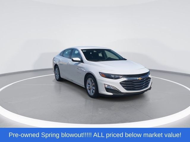 Used 2025 White Chevrolet LT image 2