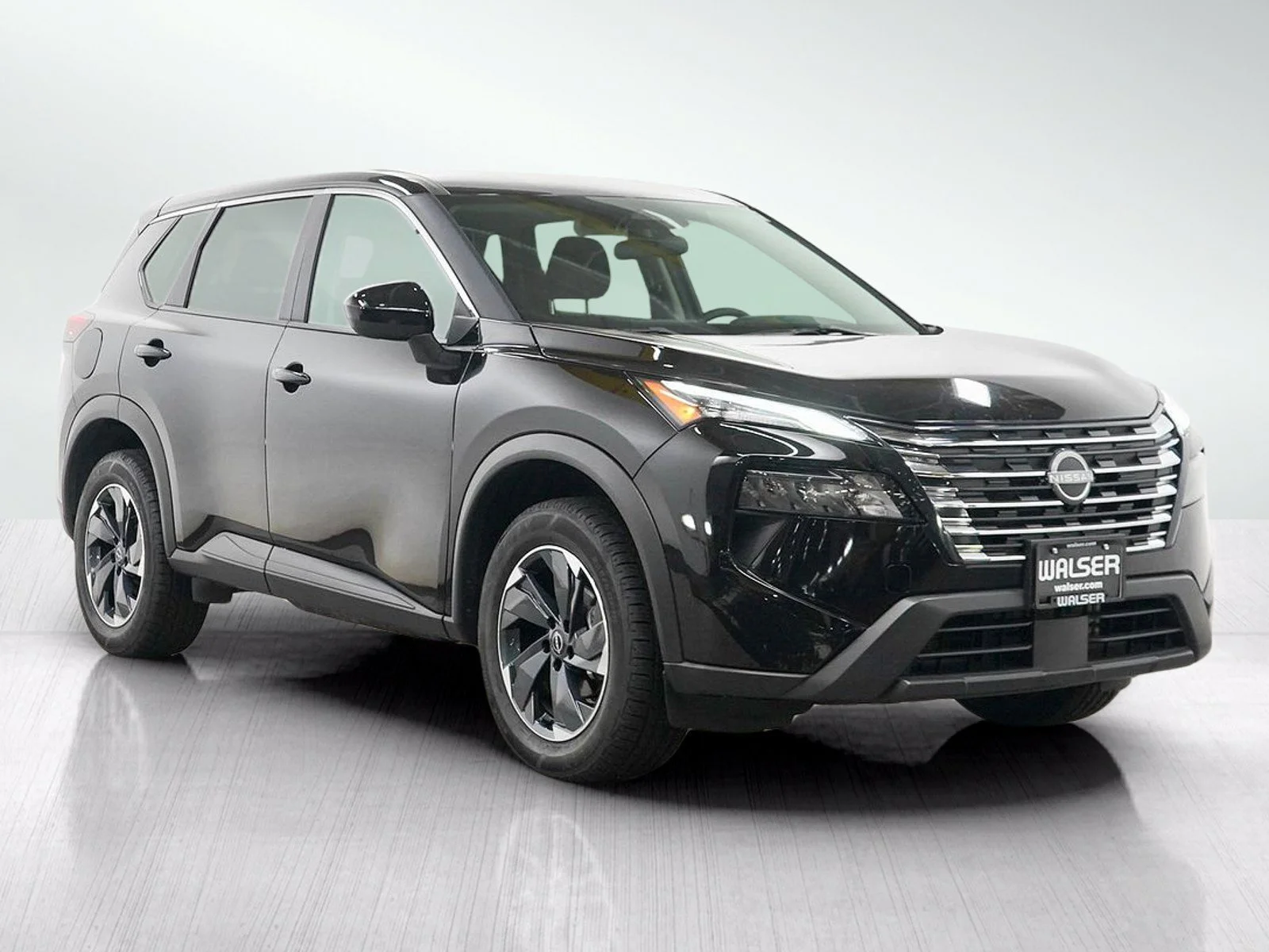 Used 2024 Super Black Nissan SV image 7