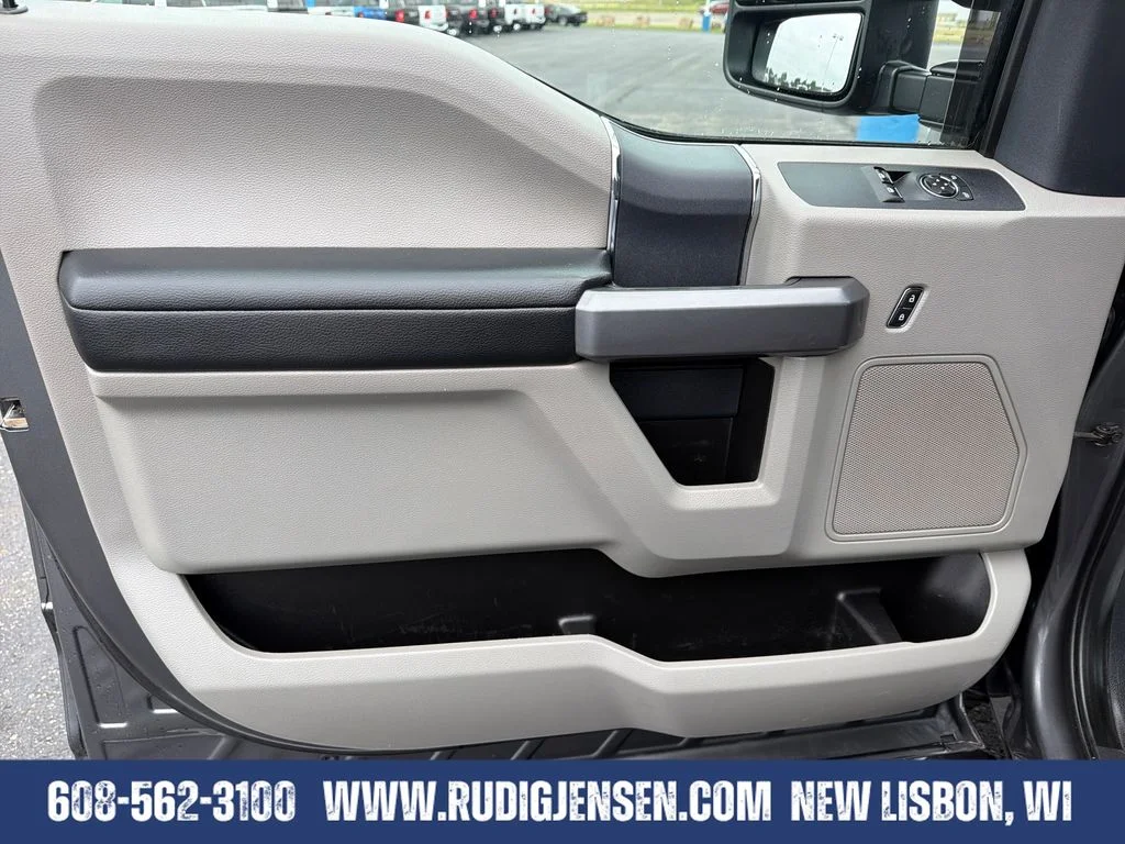 Used 2022 Gray Ford XLT image 10