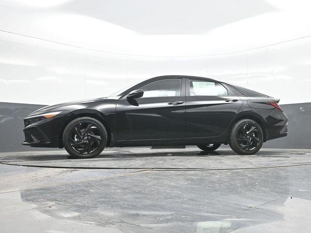New 2026 Black Hyundai SEL Sport image 21