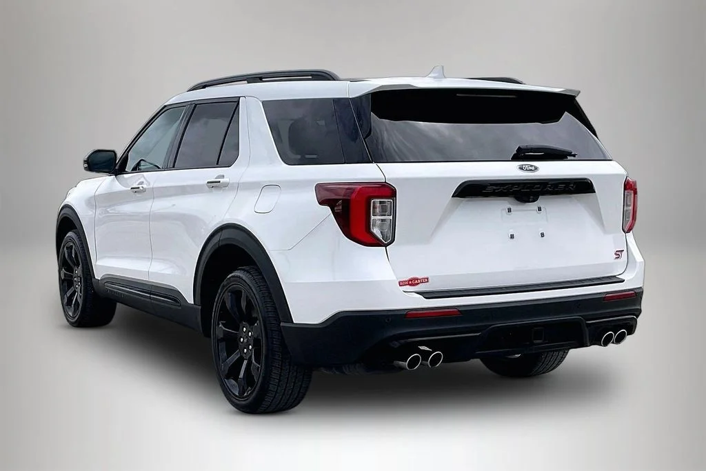 Used 2023 White Ford ST image 4
