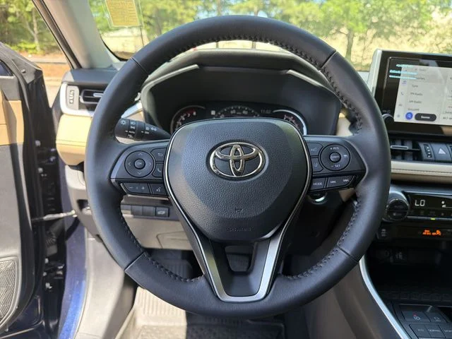 Used 2025 Blue Toyota XLE Premium image 14