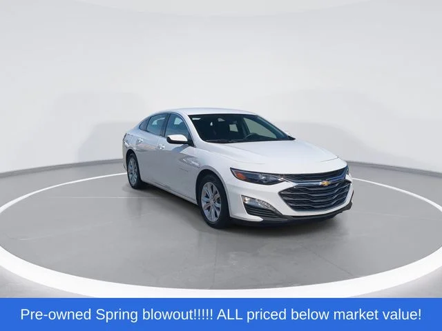 Used 2025 White Chevrolet LT image 2