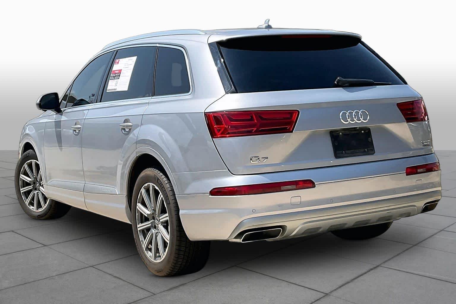 Used 2018 Florett Silver Metallic Audi Premium Plus image 12