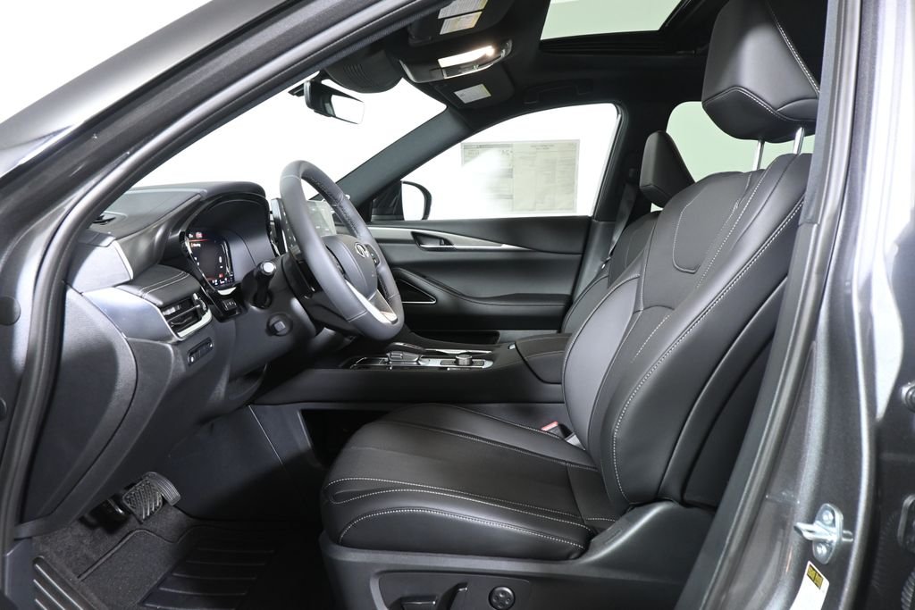 New 2027 2T GRPT SHDW INFINITI Sport AWD image 3