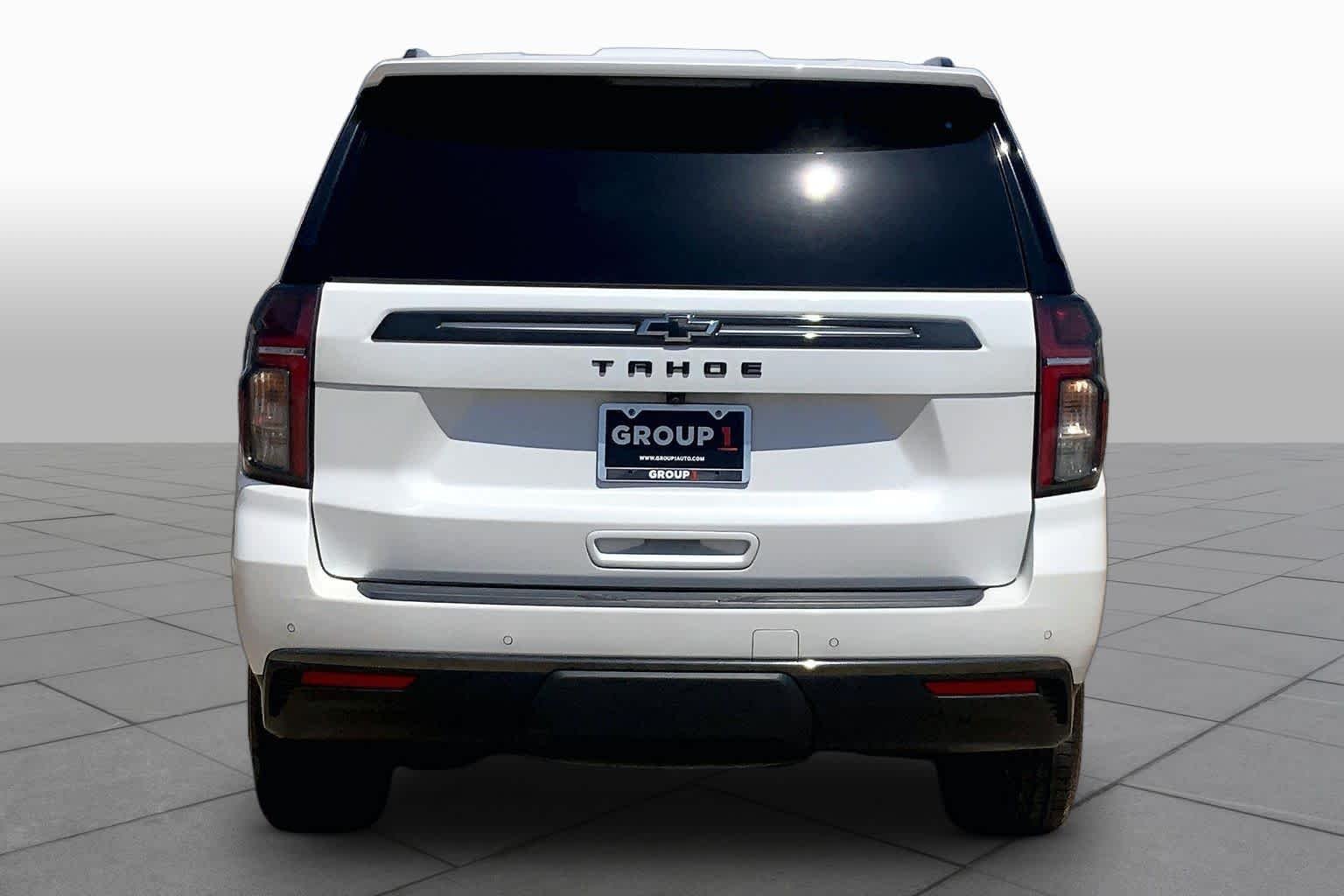 Used 2022 Iridescent Pearl Tricoat Chevrolet Z71 image 5