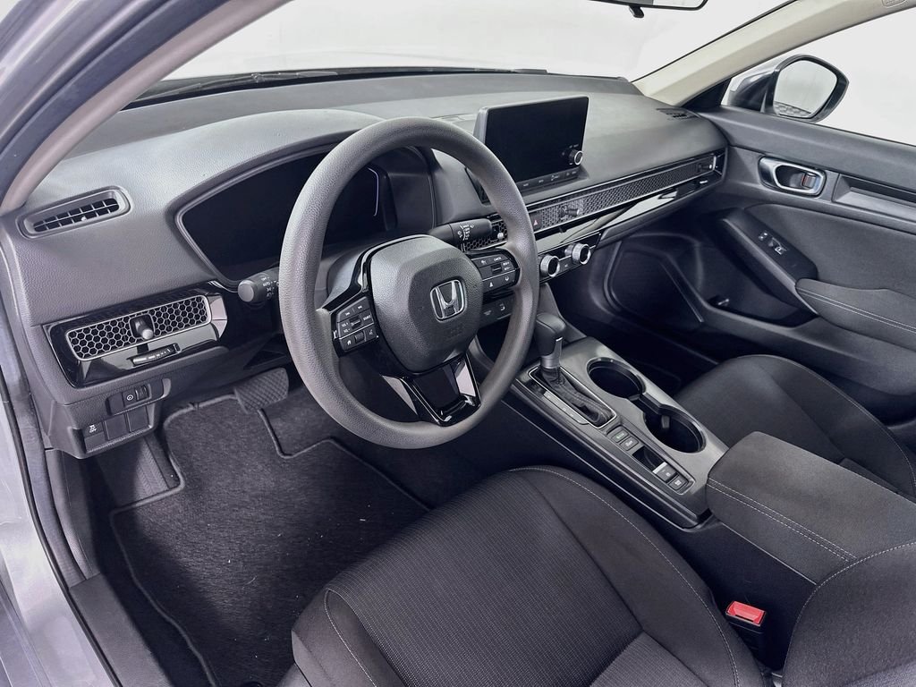 2025 Honda Civic LX - Photo 9