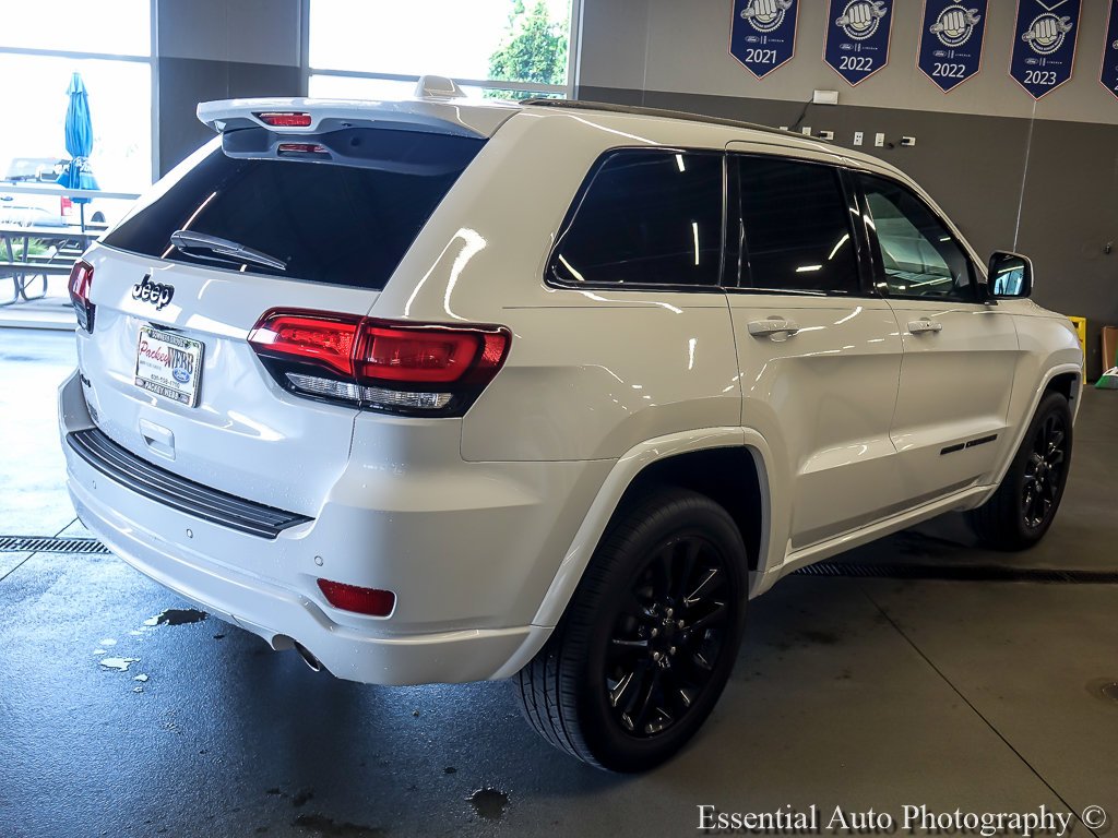 Used 2021 Bright White Clearcoat Jeep Laredo X image 8