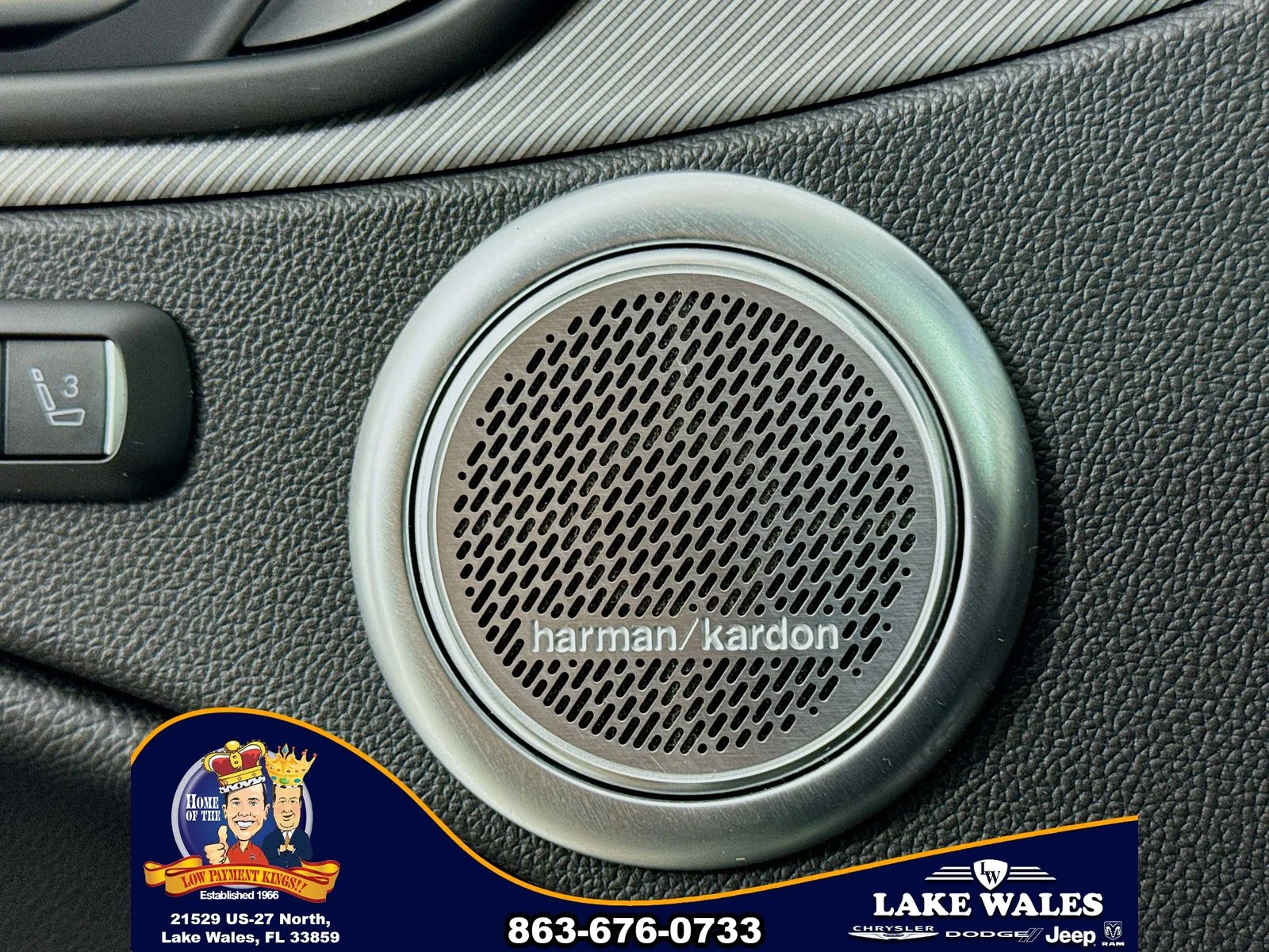 Used 2025  Alfa Romeo  image 19