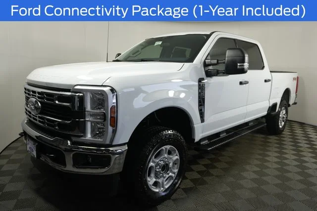 New 2026 Oxford White Ford F-350® XLT image 7