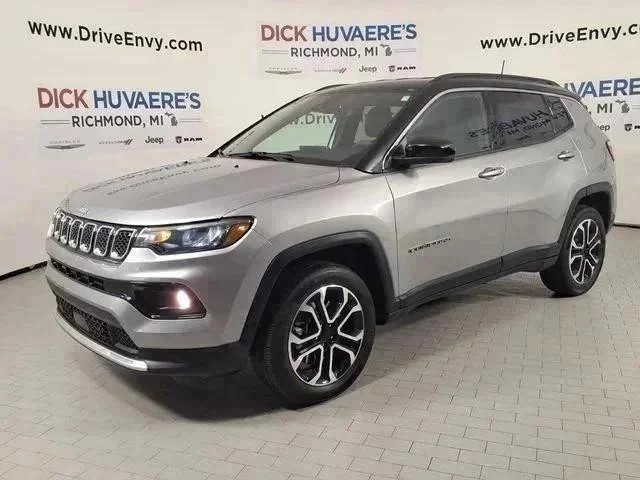 2023 Jeep Compass Limited 4X4's photo