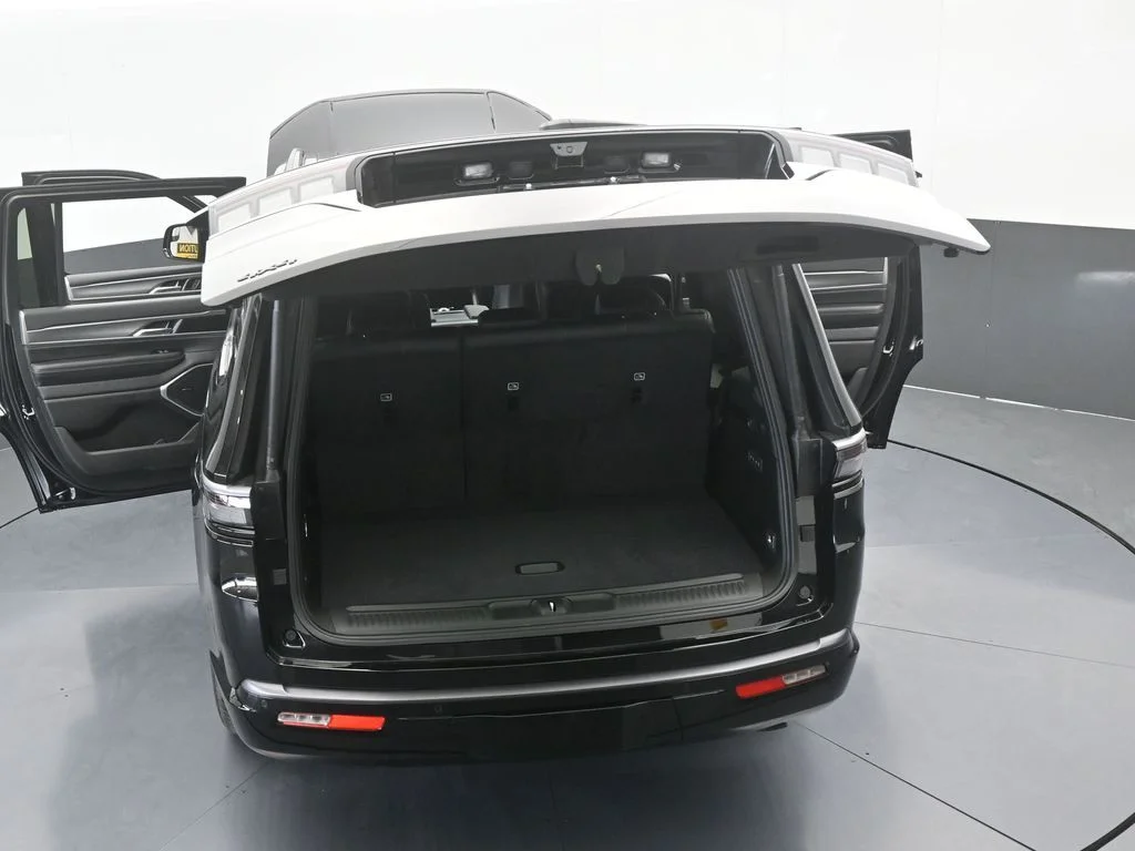 New 2026 High Gloss Black Exterior Paint Jeep Limited Altitude image 66