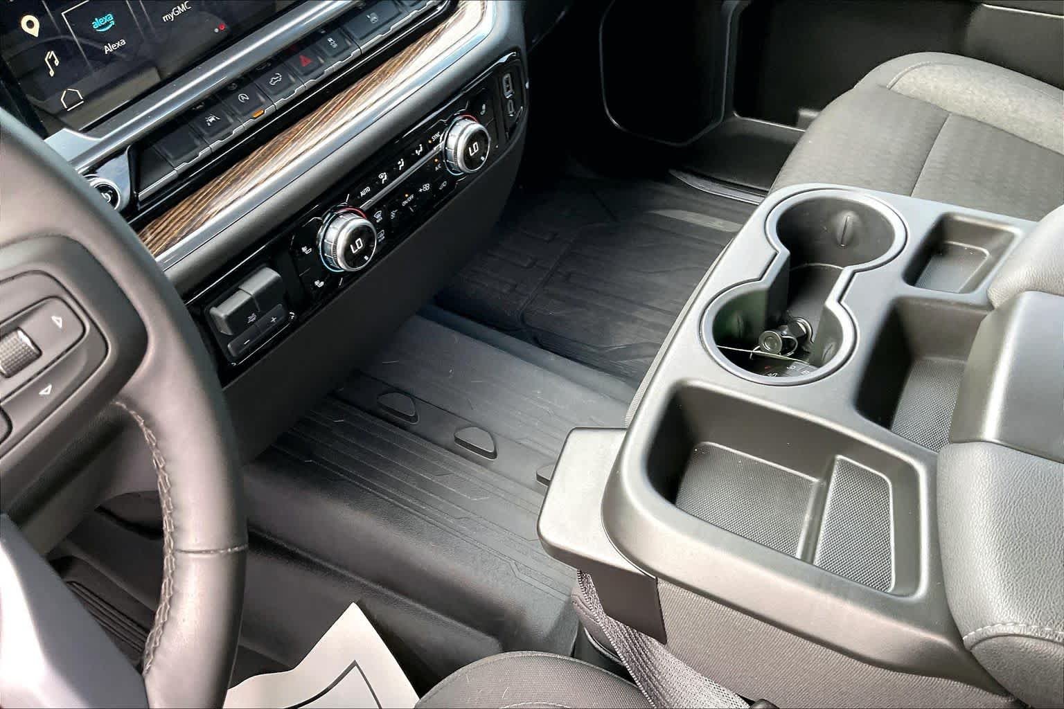 Used 2025 Sterling Metallic GMC Elevation image 15