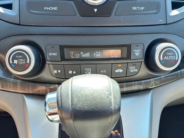 Used 2013  Honda EX-L image 25