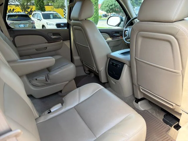 Used 2013 Black GMC SLT image 26