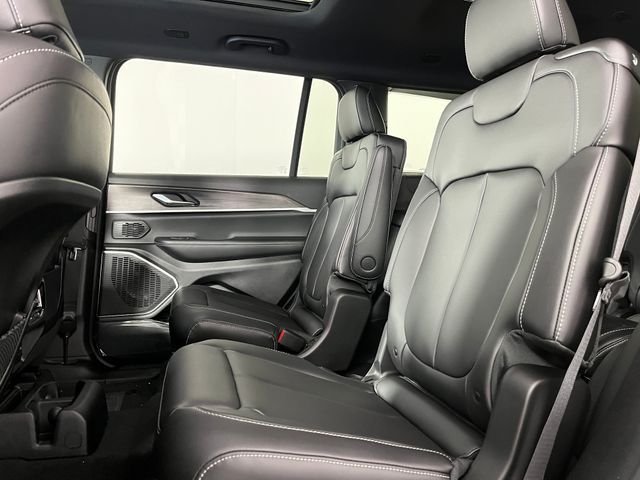New 2026 Copper Shino Metallic Clear-Coat Exterior Paint Jeep Limited image 7