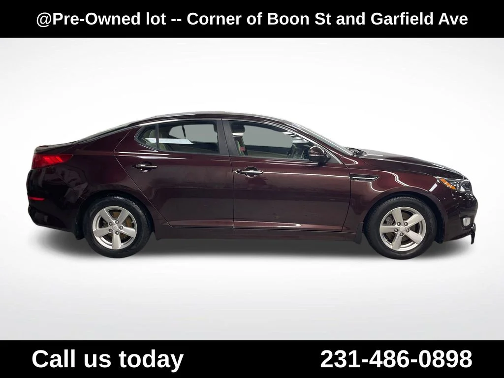 Used 2014 Red Kia LX image 6