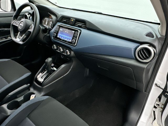 2025 Nissan Versa Sedan SV - Photo 13