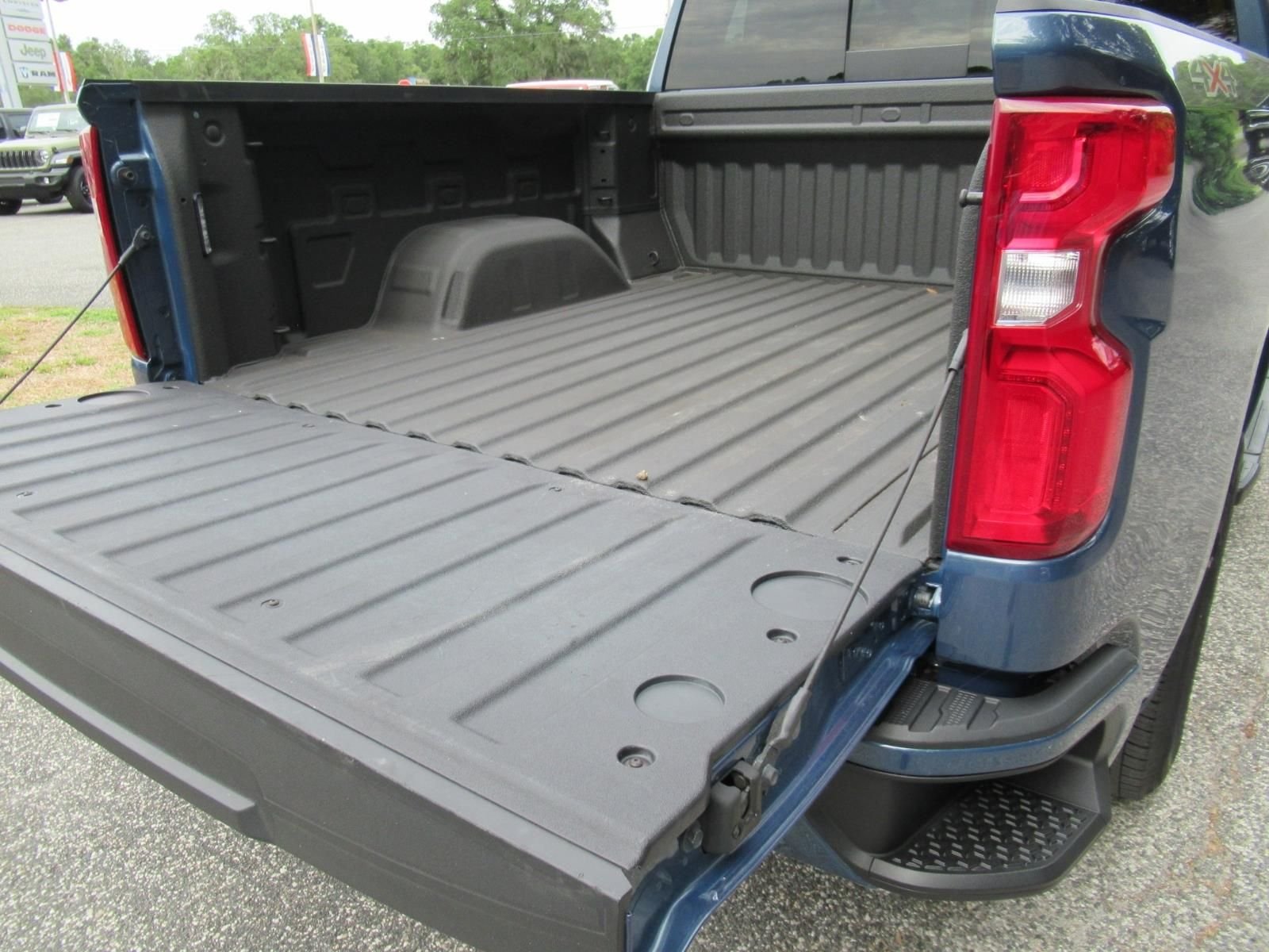 Used 2024 Blue Chevrolet RST image 31