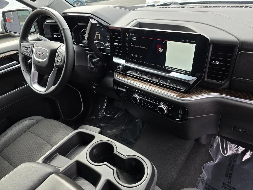 Used 2025 Sterling Metallic GMC SLE image 11