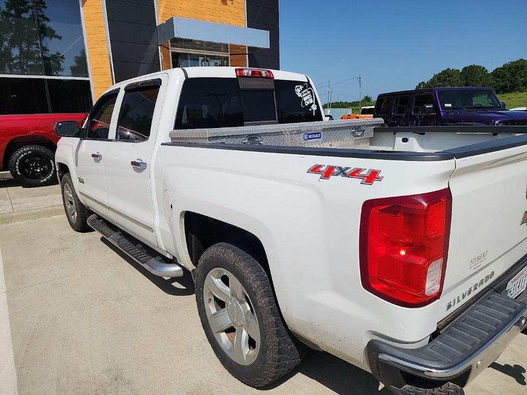 Used 2016 White Chevrolet LTZ image 6